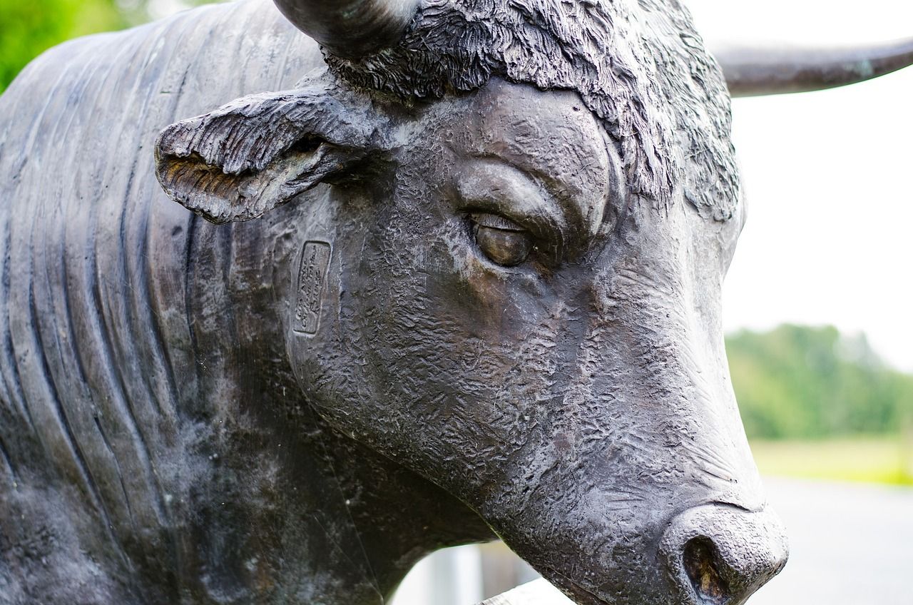 Bitcoin Dips Amid ETF Inflows and Fed Week: Market Insights
