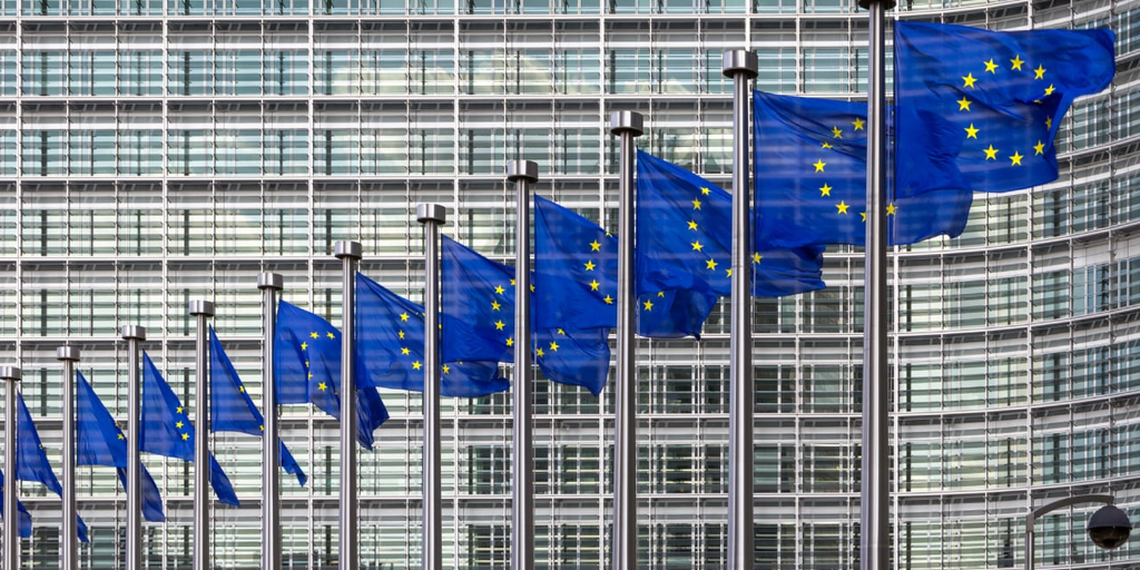 EU Implements Crypto Tracking with New AML Regulations